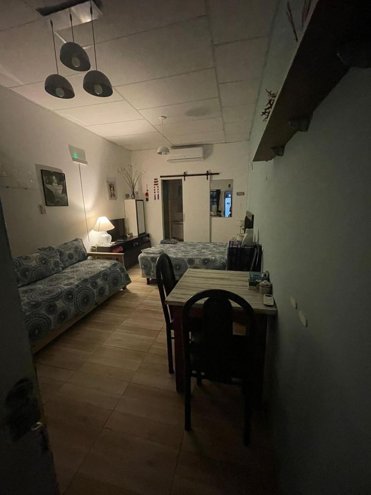 Appartamento Hospedaje 3 Aeropuerto Ezeiza Pet Friendly Tranfer Gratis Desde Y Hacia El Aeropuerto De Ezeiza A 20 Minutos Esterno foto