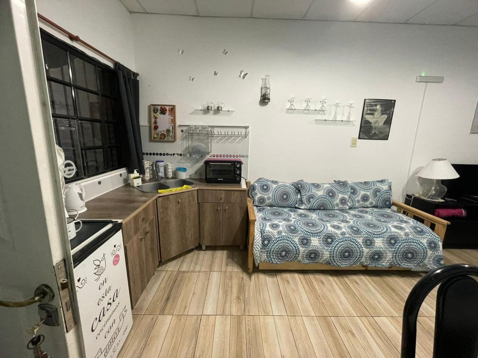 Appartamento Hospedaje 3 Aeropuerto Ezeiza Pet Friendly Tranfer Gratis Desde Y Hacia El Aeropuerto De Ezeiza A 20 Minutos Esterno foto